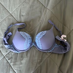 34 B bra